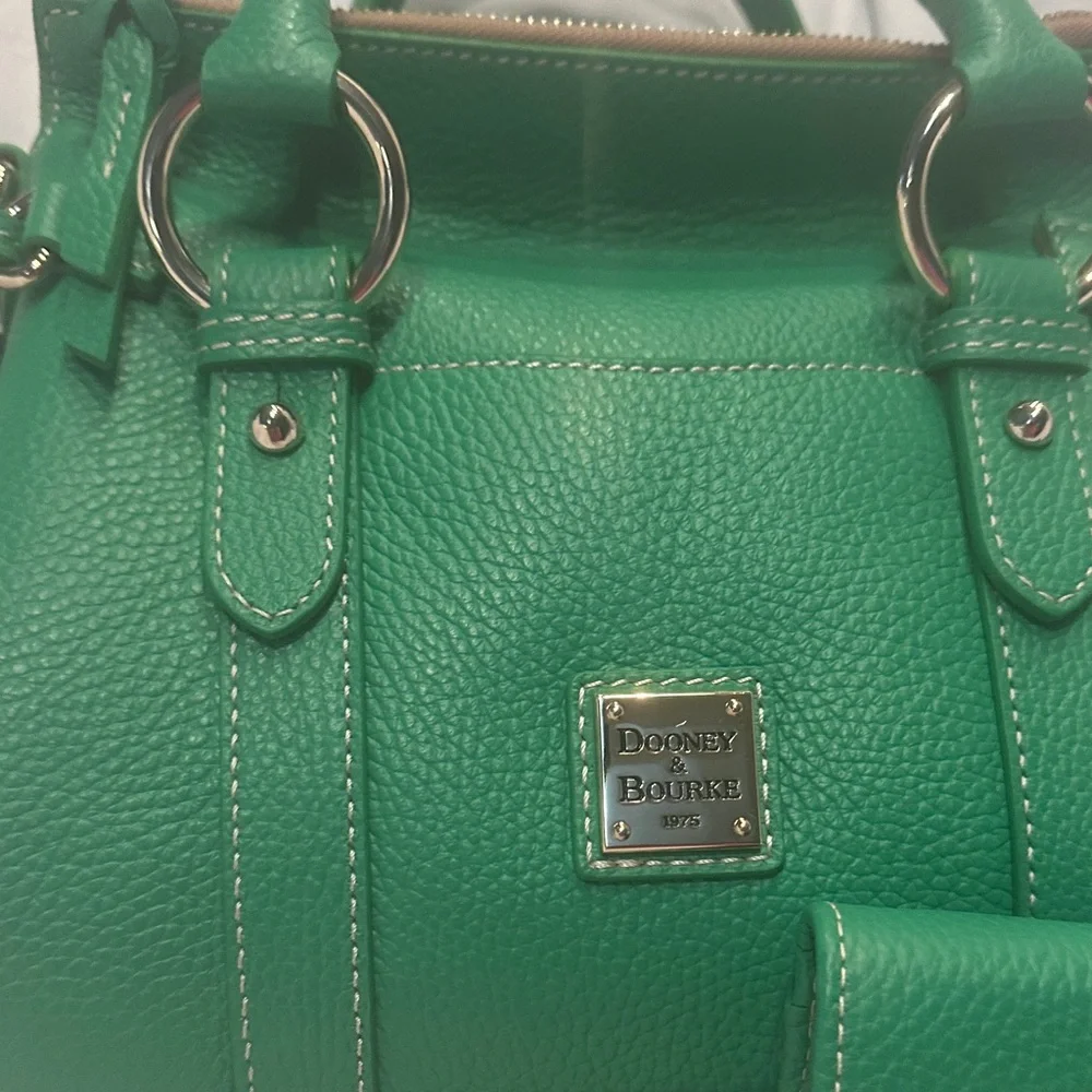 Dooney & Bourke Vibrant Green Satchel with Wallet - Picture 3 of 14